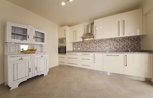 C10 - Lagos Center Apartment