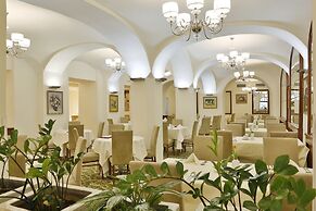 Hotel Kolonada