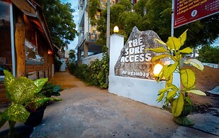 The Surf Access Guest house - Hostel