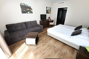 Ezüsthíd Hotel
