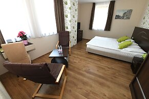 Ezüsthíd Hotel