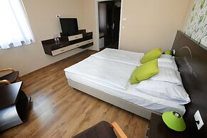 Ezüsthíd Hotel