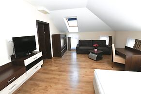 Ezüsthíd Hotel