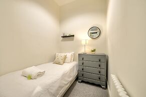 Stylish Modern Apartment Parking