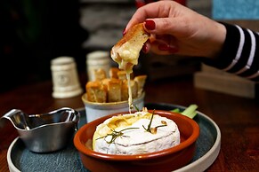 The Ambleside Inn - The Inn Collection Group