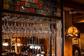 The Ambleside Inn - The Inn Collection Group