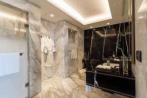 Reges, a Luxury Collection Resort & Spa, Cesme