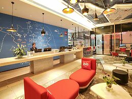 Ibis Chengdu Hi-Tech Zone Longhu Hotel