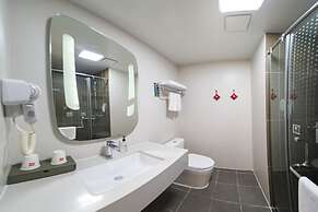 Ibis Changchun Tongzhi Street Hotel