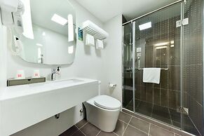 Ibis Guangzhou Pazhou International Exhibition Center Hotel