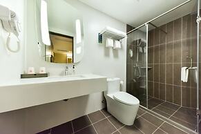 Ibis Guangzhou Pazhou International Exhibition Center Hotel