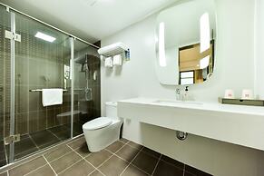 Ibis Guangzhou Pazhou International Exhibition Center Hotel