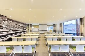 Ibis Guangzhou Pazhou International Exhibition Center Hotel