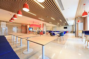 Holiday Inn Express Xi'An West by IHG