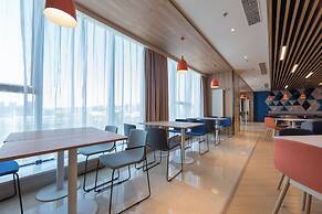 Holiday Inn Express Xi'An West by IHG