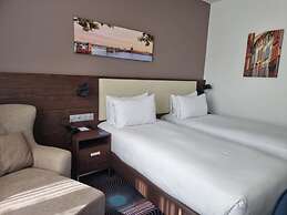 Hampton by Hilton Toulouse Airport