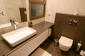 Luxury Suites by Notaly Ariel