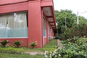 Law Ka Thit Sar Hotel - Hostel