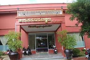 Law Ka Thit Sar Hotel - Hostel