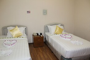 Law Ka Thit Sar Hotel - Hostel