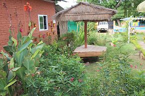 Law Ka Thit Sar Hotel - Hostel