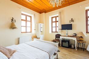 Lavantali Konak- Taşev Otel ve Restoran