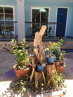 D&B Bluestar Beach Resort