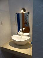 D&B Bluestar Beach Resort