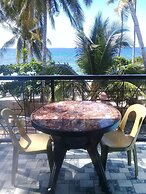 D&B Bluestar Beach Resort