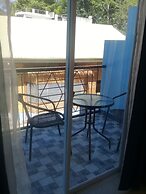 D&B Bluestar Beach Resort