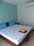 D&B Bluestar Beach Resort