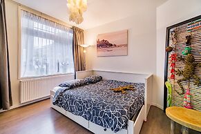 Bos en Lommer Apartments