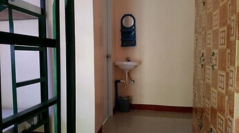 RMS Travellers Inn - Hostel