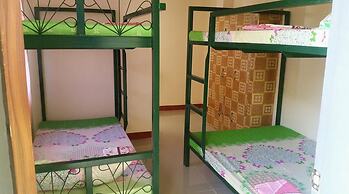 RMS Travellers Inn - Hostel