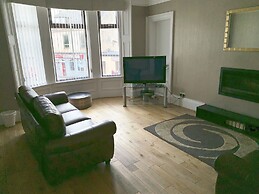 Village Tavern Apartment