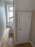 Village Tavern Apartment