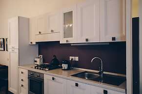 Sally Port City Pads