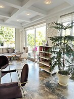 Mogons Exclusive Hotel