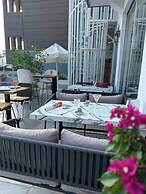 Mogons Exclusive Hotel