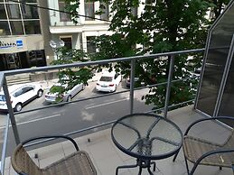 Grand Apartments
