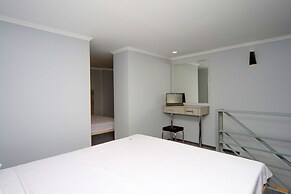 Grand Apartments