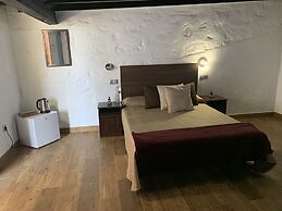 Valtisya House Pool & Airport