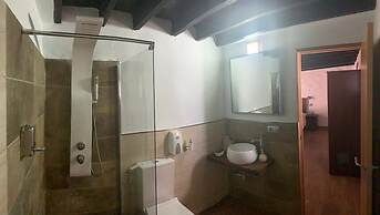 Valtisya House Pool & Airport