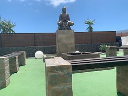 Valtisya House Pool & Airport