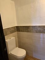 Valtisya House Pool & Airport