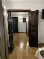 Valtisya House Pool & Airport