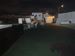 Valtisya House Pool & Airport