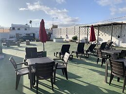 Valtisya House Pool & Airport