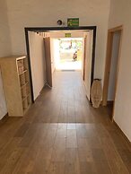 Valtisya House Pool & Airport