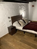 Valtisya House Pool & Airport